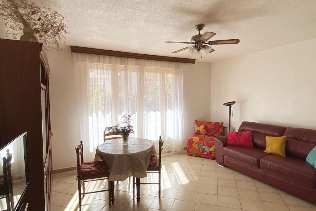 Apartament Charmant Studio Costebelle Proche Gare, Terrasse Et Parking Gratuit Hyères Zewnętrze zdjęcie
